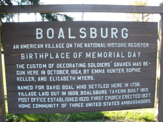 Originally called Decoration Day, the holiday was created to commemorate the roughly 625,000 Union and Confederate soldiers who died during the Civil War.